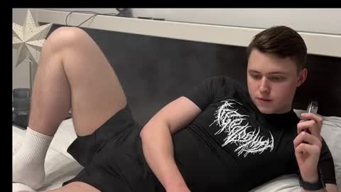 Snapshot of j_lyle_x chatting on January 18, 2026, 6:23 pm j_lyle_x online show from January 18, 2026, 6:23 pm