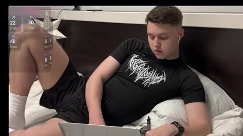 Snapshot of j_lyle_x chatting on February 6, 2026, 6:22 pm j_lyle_x online show from February 6, 2026, 6:22 pm