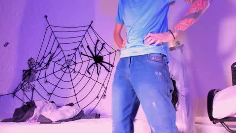 Snapshot of j_martony chatting on October 21, 2025, 12:28 pm j_martony online show from October 21, 2025, 12:28 pm