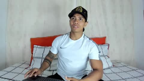 Snapshot of j_musiry chatting on January 28, 2025, 5:11 am i am juan musiry independent model online show from January 28, 2025, 5:11 am