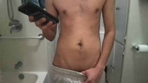 Snapshot of j_reyes24 chatting on January 26, 2025, 6:48 pm j_reyes24 online show from January 26, 2025, 6:48 pm