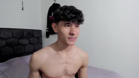 Snapshot of j_u_p_i_t_e_r chatting on December 25, 2024, 4:54 pm Noah online show from December 25, 2024, 4:54 pm