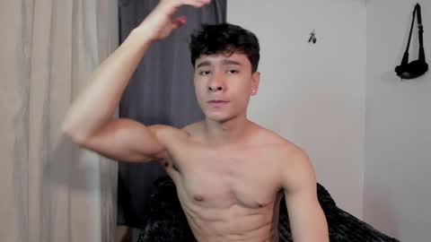 Snapshot of j_u_p_i_t_e_r chatting on February 7, 2025, 12:39 pm Noah online show from February 7, 2025, 12:39 pm