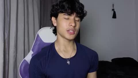 Snapshot of j_u_p_i_t_e_r chatting on December 16, 2025, 2:33 pm Noah online show from December 16, 2025, 2:33 pm