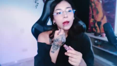 jade 18  online show from July 5, 2026, 6:53 am