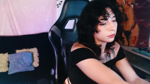 jade 18  online show from August 2, 2026, 4:00 am