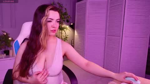 jabami_shy online show from April 23, 2026, 7:20 am