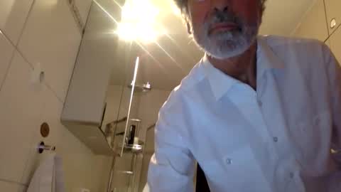 Snapshot of jack_fountain chatting on November 16, 2025, 10:37 pm Jack online show from November 16, 2025, 10:37 pm