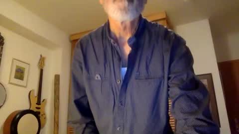 Snapshot of jack_fountain chatting on December 18, 2025, 10:27 pm Jack online show from December 18, 2025, 10:27 pm