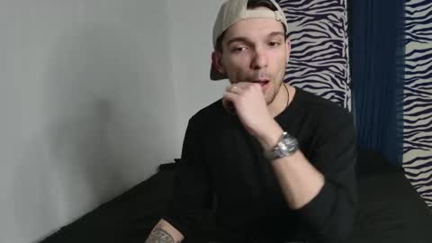 Snapshot of jackdesfeux chatting on May 17, 2026, 3:59 am Jack online show from May 17, 2026, 3:59 am
