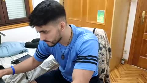 Snapshot of jackecuador chatting on February 17, 2025, 5:21 pm Jack online show from February 17, 2025, 5:21 pm