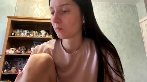 Snapshot of jackelineboldon chatting on December 21, 2025, 7:04 am Alice online show from December 21, 2025, 7:04 am