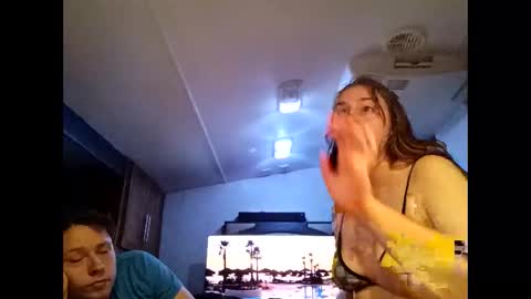 jackie20032005 online show from April 21, 2026, 2:26 am