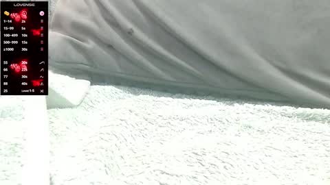 Snapshot of jackie_williams chatting on February 13, 2025, 12:11 pm Jackie online show from February 13, 2025, 12:11 pm