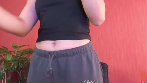 jackiie_ online show from July 16, 2026, 2:23 pm