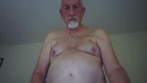 hewlett1950 online show from May 26, 2026, 1:56 am