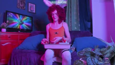 LillyAmore online show from October 18, 2025, 5:46 pm