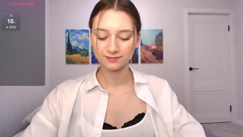 Snapshot of jackp0t__ chatting on October 19, 2025, 11:44 am Win by life online show from October 19, 2025, 11:44 am