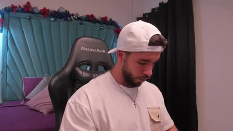 Snapshot of jackson_stifler1 chatting on December 14, 2025, 10:03 pm Jckson Stifler online show from December 14, 2025, 10:03 pm