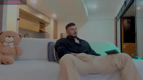 Jackson Wayne online show from October 20, 2025, 12:44 am