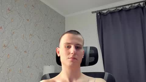 Snapshot of jacksonvox chatting on November 23, 2025, 5:02 pm Nikolay online show from November 23, 2025, 5:02 pm