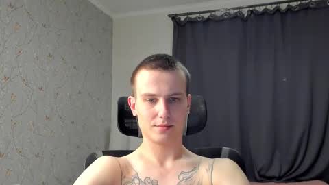 Snapshot of jacksonvox chatting on December 14, 2025, 10:03 pm Nikolay online show from December 14, 2025, 10:03 pm