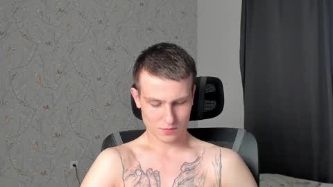 Nikolay online show from April 6, 2026, 3:37 am