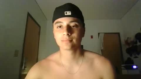 Snapshot of jackstrongof chatting on June 5, 2026, 3:13 am ImZacharyTyler online show from June 5, 2026, 3:13 am