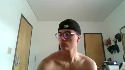 Snapshot of jackstrongof chatting on June 6, 2026, 6:34 pm ImZacharyTyler online show from June 6, 2026, 6:34 pm