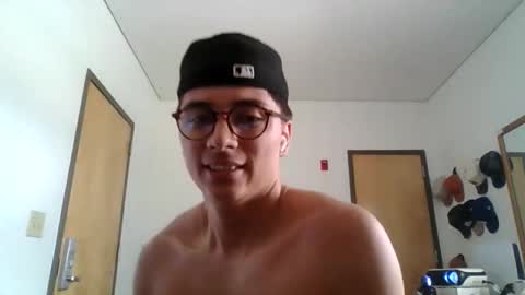 Snapshot of jackstrongof chatting on June 7, 2026, 5:49 pm ImZacharyTyler online show from June 7, 2026, 5:49 pm