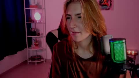 Linda Sofia help me get to 100 thumbs up online show from January 17, 2025, 9:50 pm