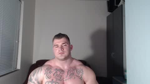 Snapshot of jackyhuge chatting on January 18, 2025, 3:27 pm Jacky online show from January 18, 2025, 3:27 pm