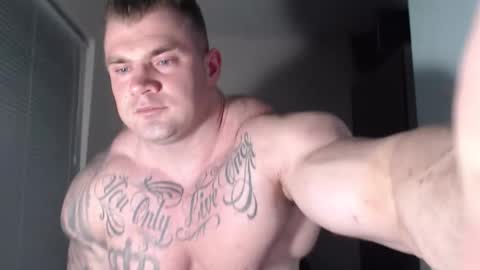 Snapshot of jackyhuge chatting on November 11, 2025, 11:16 pm Jacky online show from November 11, 2025, 11:16 pm