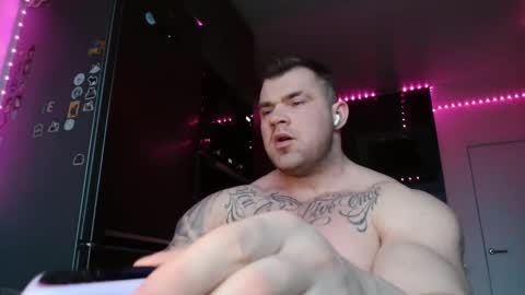 Snapshot of jackyhuge chatting on December 3, 2025, 7:27 am Jacky online show from December 3, 2025, 7:27 am