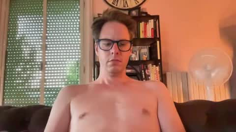 jackyxe online show from July 17, 2026, 5:47 am