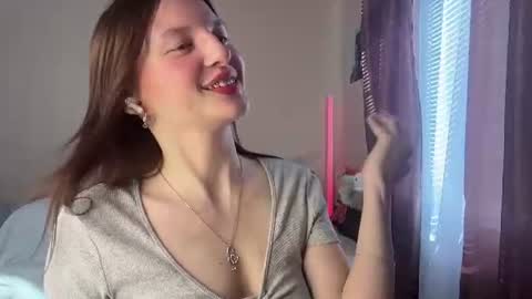 Snapshot of jaclynmalcolm chatting on June 14, 2026, 5:09 am Lillian online show from June 14, 2026, 5:09 am