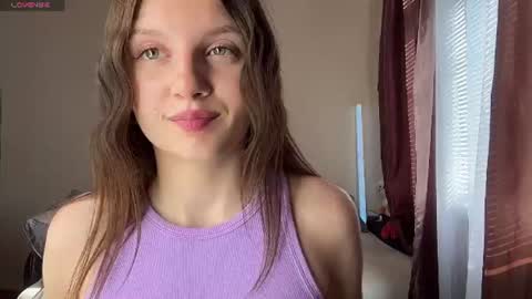 Snapshot of jaclynmalcolm chatting on July 10, 2026, 5:12 am Lillian online show from July 10, 2026, 5:12 am