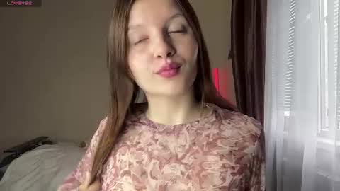 Snapshot of jaclynmalcolm chatting on July 26, 2026, 5:04 am Lillian online show from July 26, 2026, 5:04 am