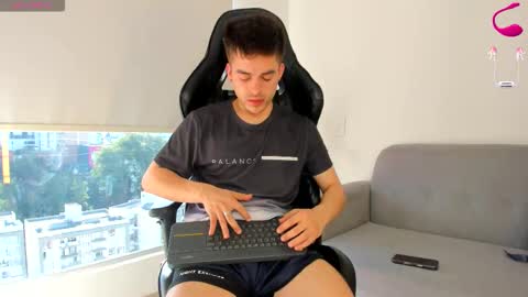 JACOB FERRER online show from March 13, 2026, 9:32 pm