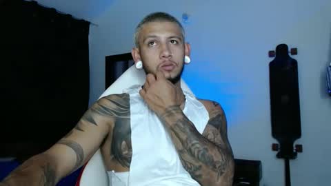 Michael Caicedo online show from February 11, 2025, 4:44 am