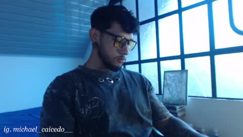 Michael Caicedo online show from May 28, 2026, 7:44 pm