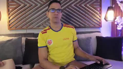 jacobdraven online show from June 24, 2026, 4:44 am