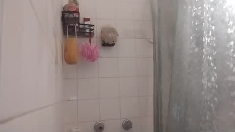 Snapshot of jacobledyit21 chatting on October 21, 2025, 10:10 pm Shakey j online show from October 21, 2025, 10:10 pm