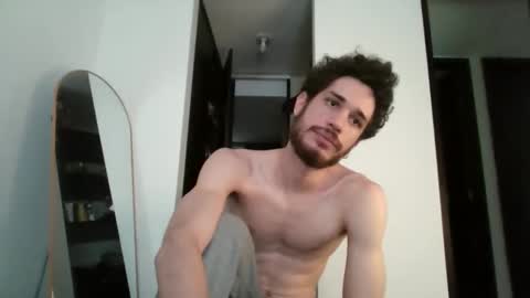 JACOB  ROBIN online show from December 5, 2025, 3:52 pm