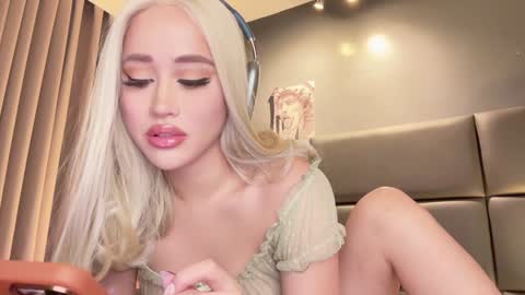 Snapshot of jacolandia chatting on December 4, 2024, 11:08 am jacolandia online show from December 4, 2024, 11:08 am