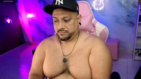 Snapshot of jacoob_woods chatting on May 3, 2026, 2:39 am daddy sir master bear online show from May 3, 2026, 2:39 am