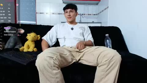 jacobo online show from April 28, 2026, 1:27 pm