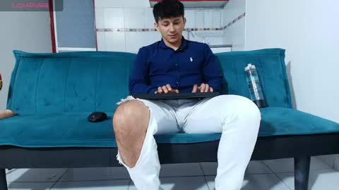 jacobo online show from July 27, 2026, 1:51 pm