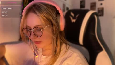 Snapshot of jacywinslat chatting on September 13, 2025, 2:28 pm jacywinslat online show from September 13, 2025, 2:28 pm