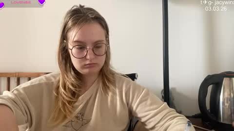 jacywinslat online show from March 4, 2026, 9:48 am